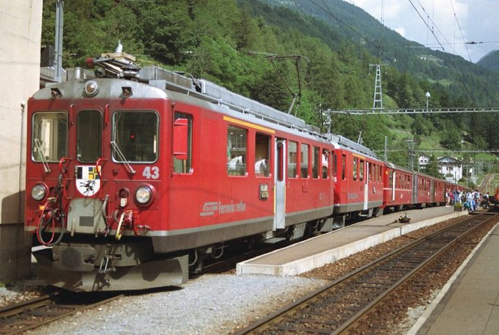 RhB9008-N056.jpg