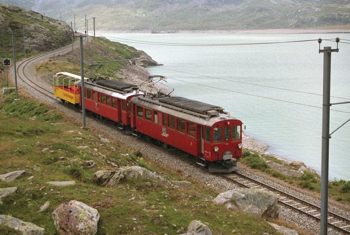 RhB9008-N099.jpg