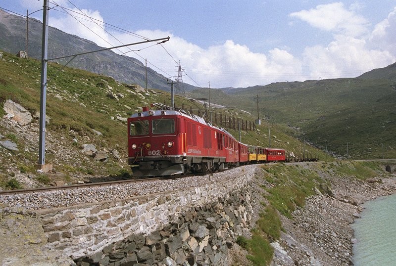 RhB9008-N102.jpg